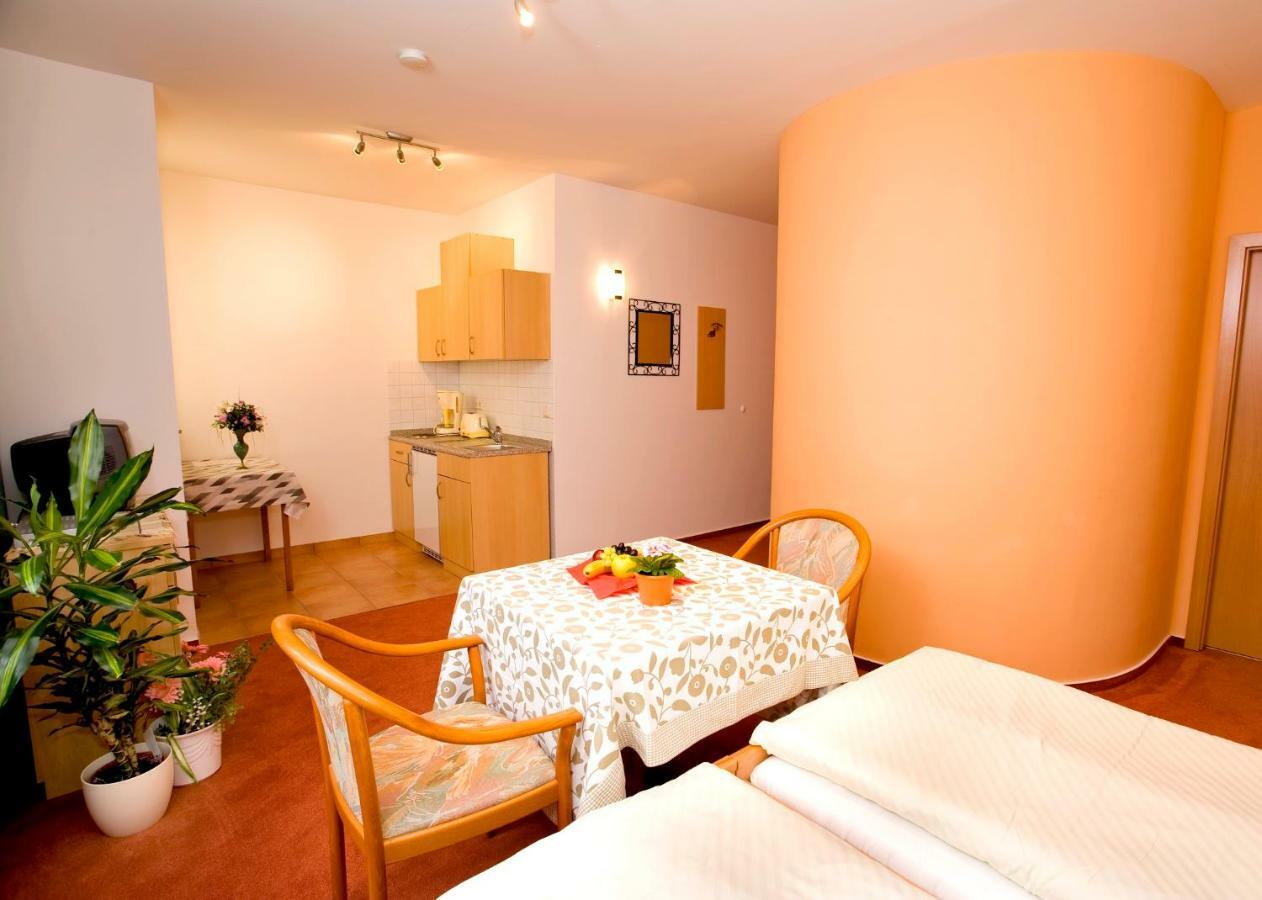 Appartment Haus Sandra Варен Экстерьер фото